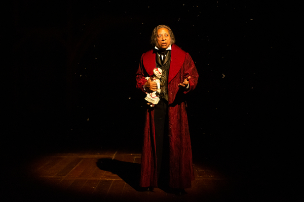 Photo Flash: First Look At A CHRISTMAS CAROL At Alley Theatre Image