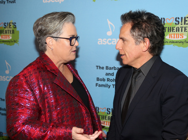 NEW YORK, NEW YORK - NOVEMBER 18: Rosie O'Donnell and Honoree Ben Stiller chat at the Photo