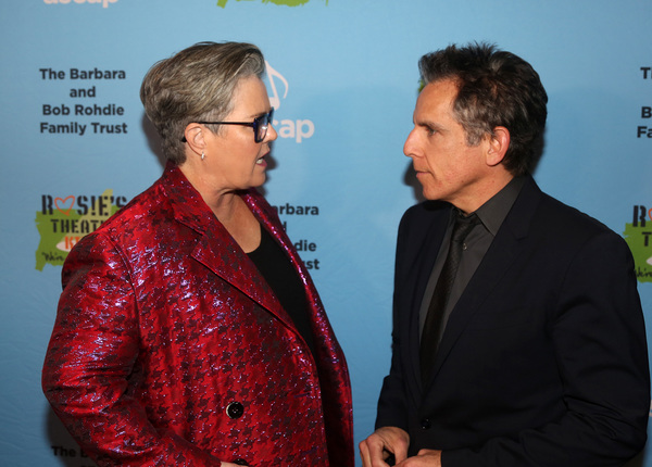 NEW YORK, NEW YORK - NOVEMBER 18: Rosie O'Donnell and Honoree Ben Stiller chat at the Photo