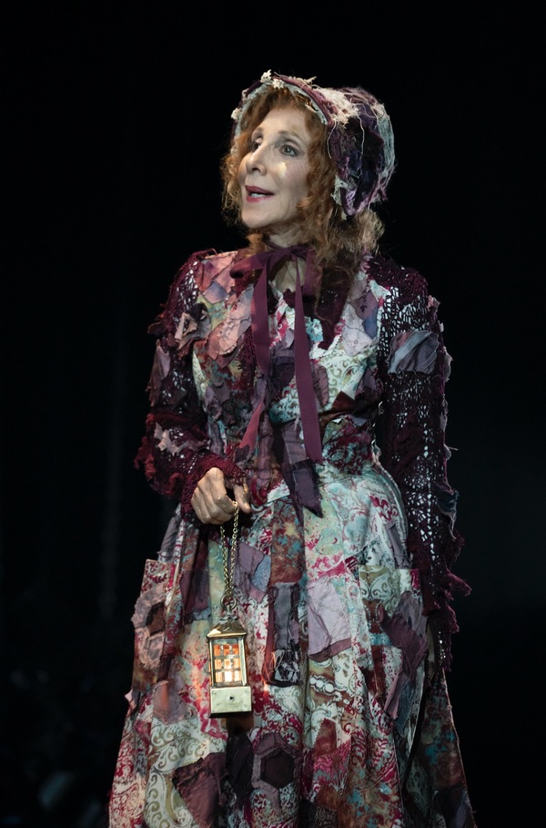 Photo Flash: First Look at Campbell Scott & More in A CHRISTMAS CAROL on Broadway! Image