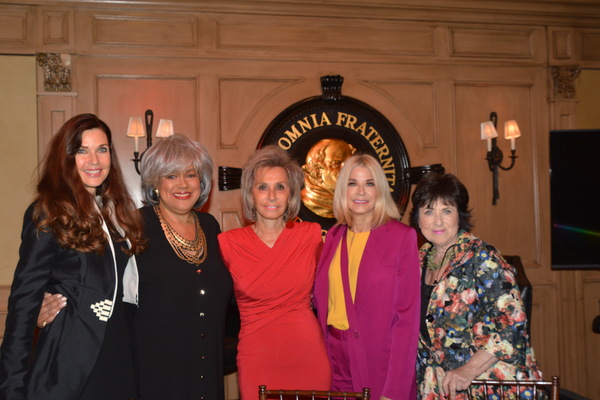 Photo Coverage: Candace Bushnell Talks at The Friars Club About Her New Book 'Is There Still Sex In the City?' Image