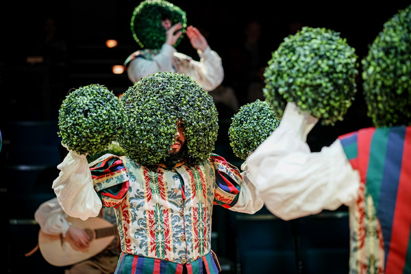 Photo Flash: First Look at THE PRINCE AND THE PAUPER at the New Vic Image