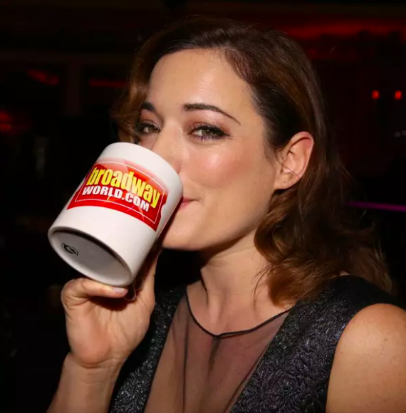 Wake Up With BWW 11/21: A CHRISTMAS CAROL Reviews and More! Image