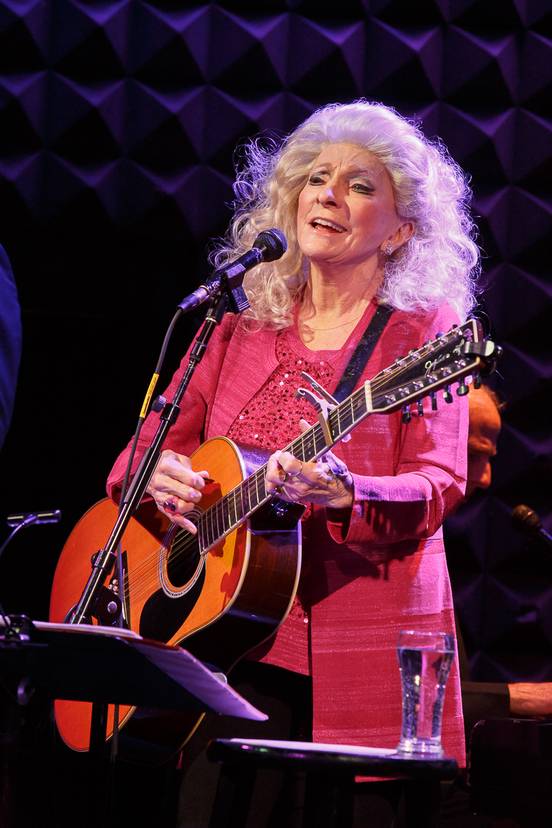 Review: JUDY COLLINS Sings Ravishing WINTER STORIES  at Joe's Pub Image