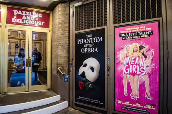 How to Stage Door a Broadway Show - The Ultimate Guide Image