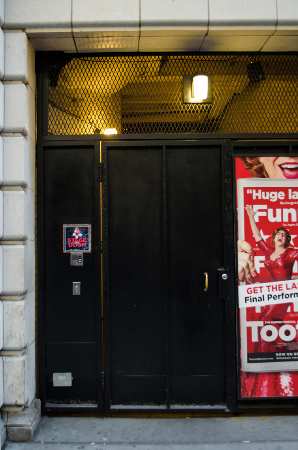 How to Stage Door a Broadway Show - The Ultimate Guide Image