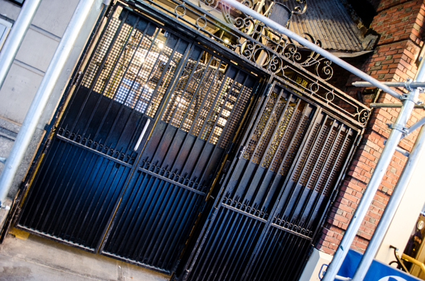 How to Stage Door a Broadway Show - The Ultimate Guide Image