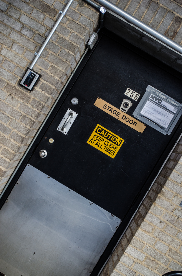 How to Stage Door a Broadway Show - The Ultimate Guide Image