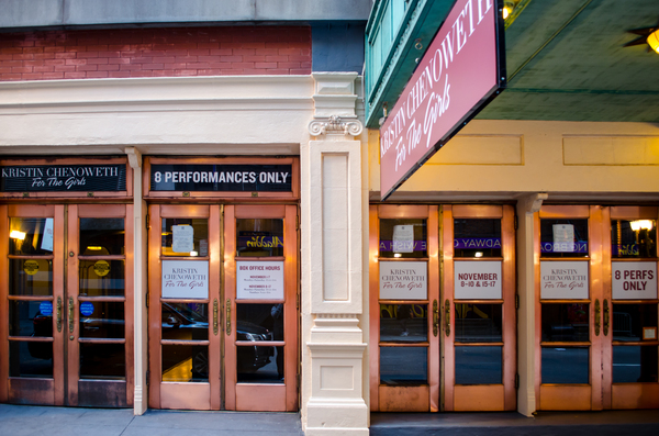 How to Stage Door a Broadway Show - The Ultimate Guide Image