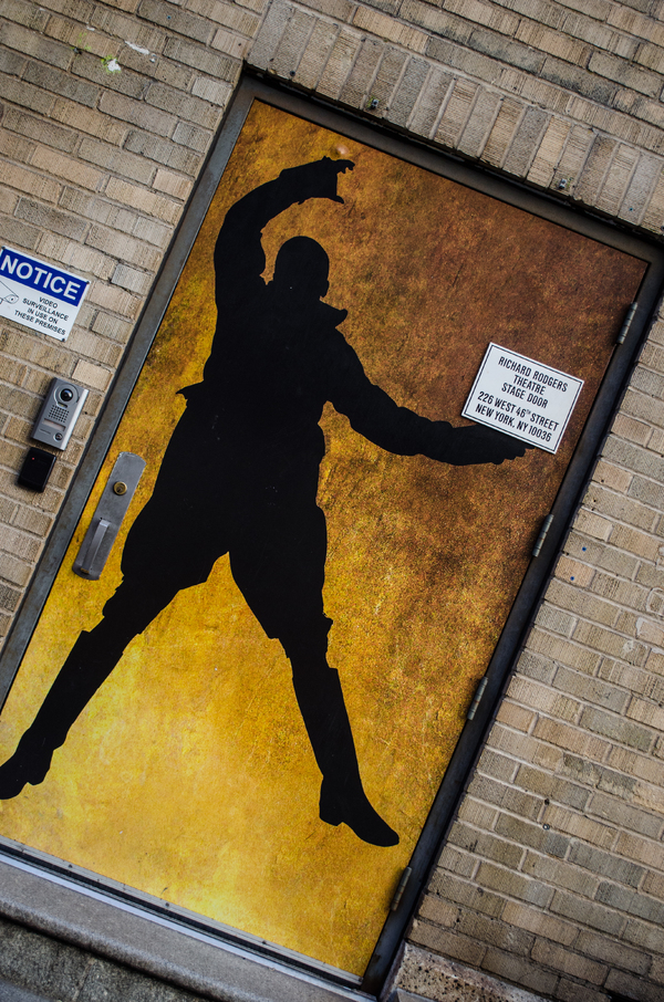 How to Stage Door a Broadway Show - The Ultimate Guide Image