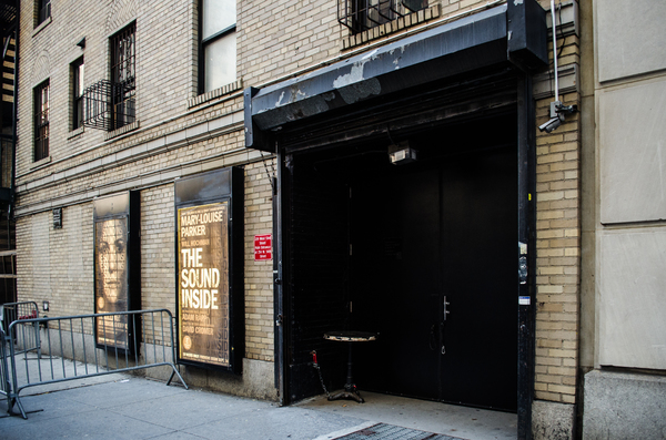 How to Stage Door a Broadway Show - The Ultimate Guide Image