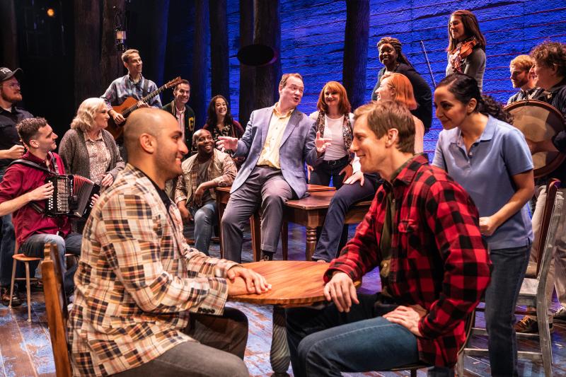 Interview: Andrew Samonsky of COME FROM AWAY which runs 11/26-12/1 at Salle Wilfrid-Pelletier, Place Des Arts 