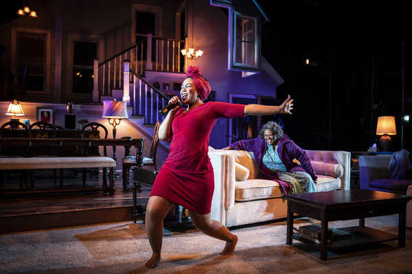 Photo Flash: First Look At THE FIRST DEEP BREATH at Victory Gardens Theater Image