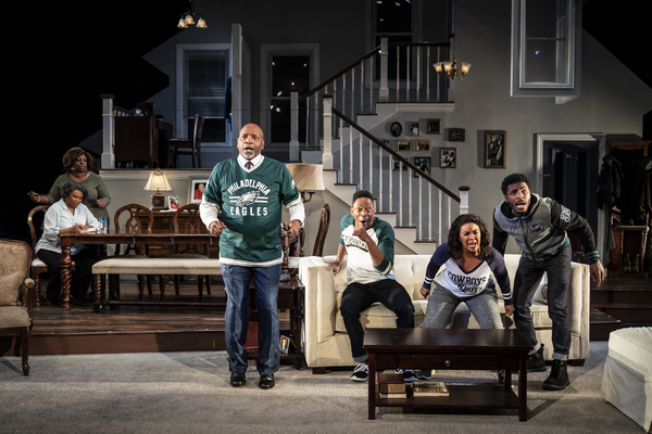 Photo Flash: First Look At THE FIRST DEEP BREATH at Victory Gardens Theater Image