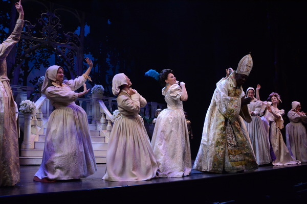 Photo Coverage: The Cast of RODGERS & HAMMERSTEIN'S CINDERELLA Take Opening Night Bows Image