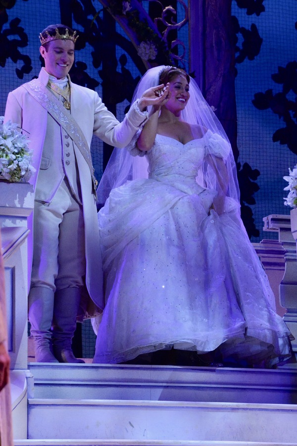 Photo Coverage: The Cast of RODGERS & HAMMERSTEIN'S CINDERELLA Take Opening Night Bows Image