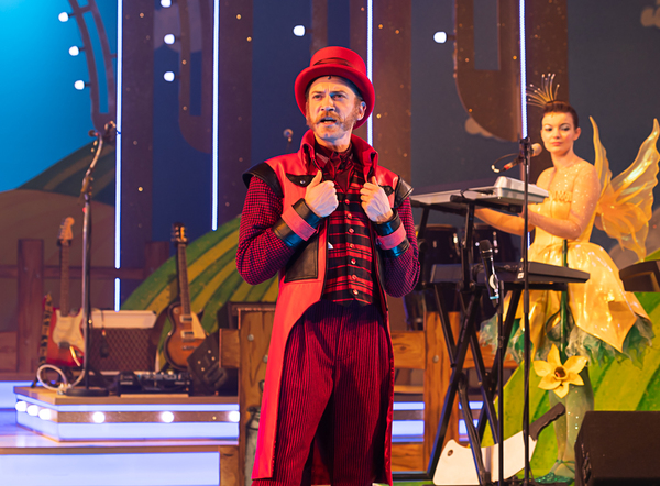 Photo Flash: First Look at JACK AND THE BEANSTALK AT Theatr Clwyd Image