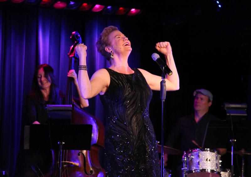 Review: Jennifer Barnhart Outdoes Herself with IT'S ABOUT TIME at The Laurie Beechman Theatre 