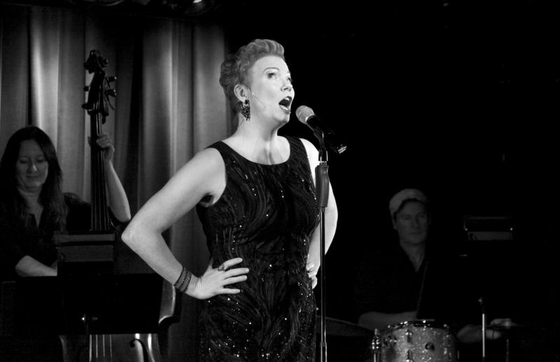 Review: Jennifer Barnhart Outdoes Herself with IT'S ABOUT TIME at The Laurie Beechman Theatre 