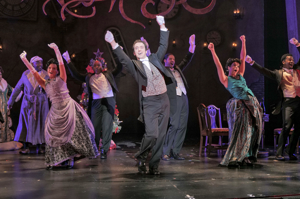 Photo Flash: First Look At A CHRISTMAS CAROL At ZACH Theatre Image