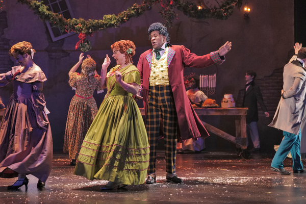 Photo Flash: First Look At A CHRISTMAS CAROL At ZACH Theatre 