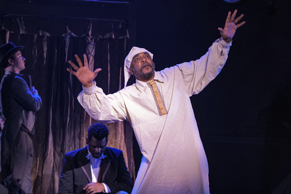 Photo Flash: First Look At A CHRISTMAS CAROL At ZACH Theatre Image