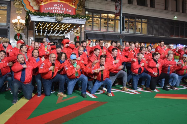 Photo Coverage: Idina Menzel, HADESTOWN, TINA - THE TINA TURNER MUSICAL, and More Rehearse For the 2019 Macy's Thanksgiving Day Parade 