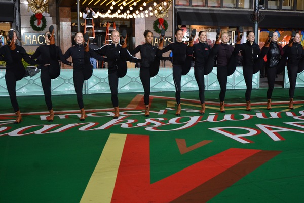 Photo Coverage: Idina Menzel, HADESTOWN, TINA - THE TINA TURNER MUSICAL, and More Rehearse For the 2019 Macy's Thanksgiving Day Parade  Image