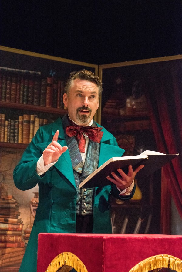 Photo Flash: First Look at European Arts Company's A CHRISTMAS CAROL Image