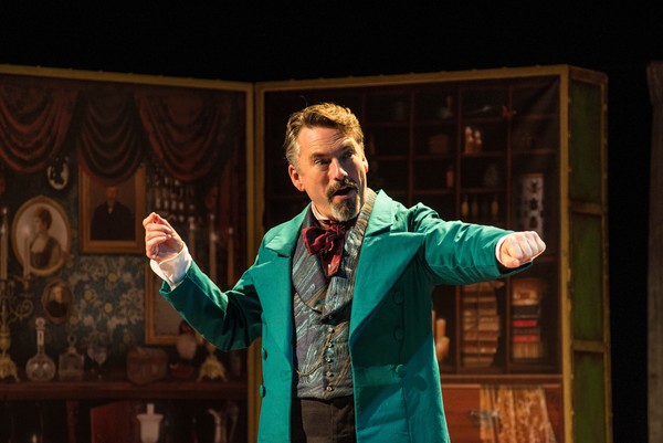 Photo Flash: First Look at European Arts Company's A CHRISTMAS CAROL Image
