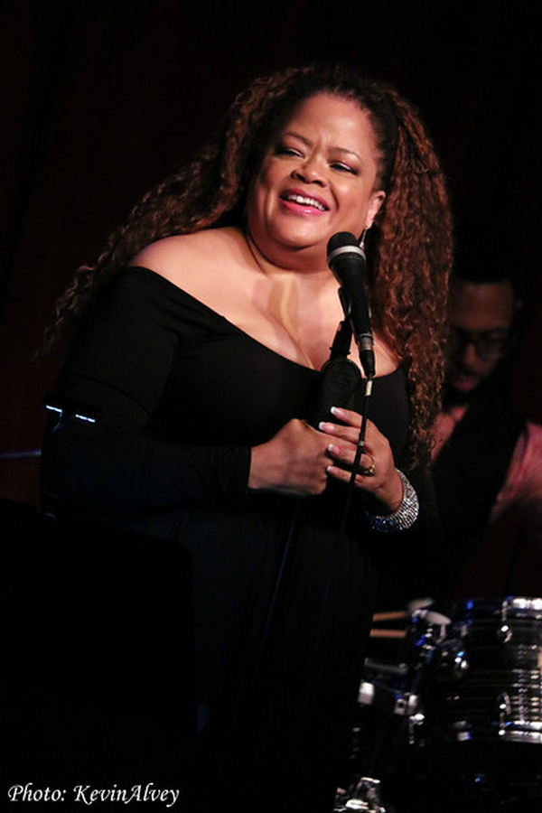Photo Flash: Natalie Douglas Celebrates Joni Mitchell At Birdland Image