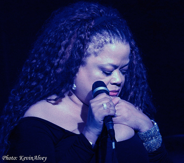 Photo Flash: Natalie Douglas Celebrates Joni Mitchell At Birdland Image