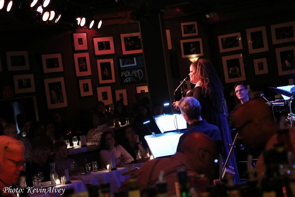 Photo Flash: Natalie Douglas Celebrates Joni Mitchell At Birdland Image