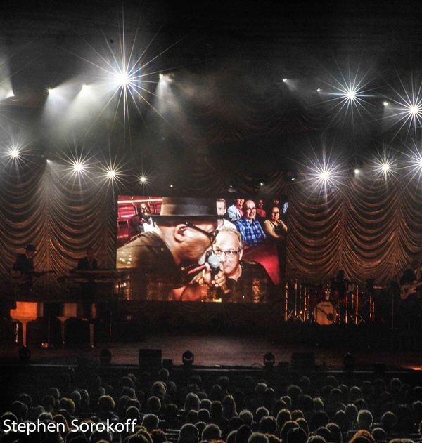 Photo Coverage: Dave Koz & Friends Christmas Tour Lights Up The Kravis Center Image