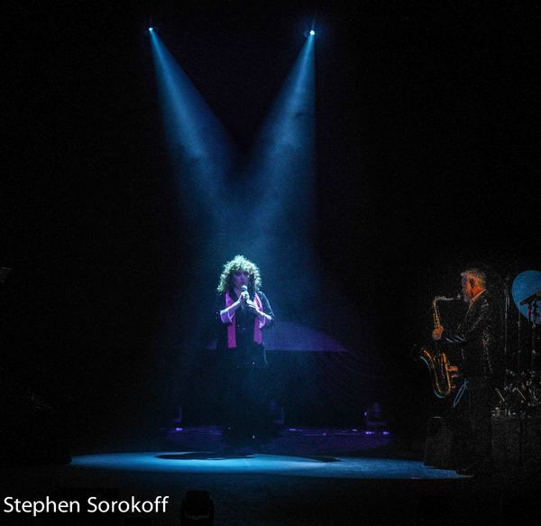 Photo Coverage: Dave Koz & Friends Christmas Tour Lights Up The Kravis Center Image