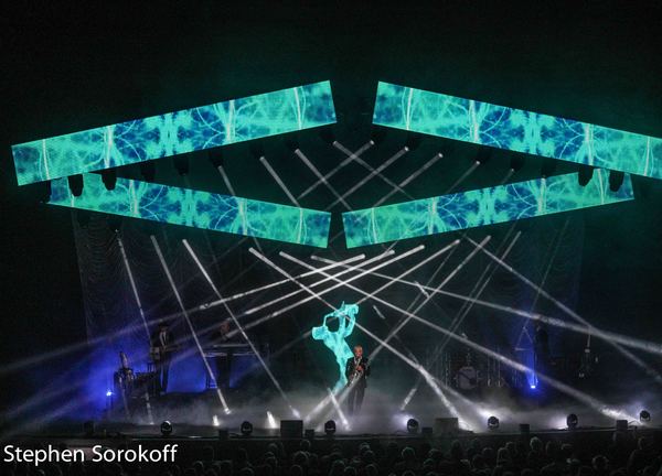 Photo Coverage: Dave Koz & Friends Christmas Tour Lights Up The Kravis Center Image
