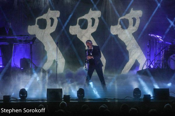 Photo Coverage: Dave Koz & Friends Christmas Tour Lights Up The Kravis Center Image