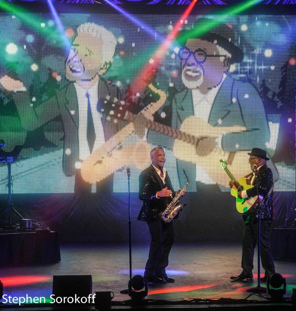 Photo Coverage: Dave Koz & Friends Christmas Tour Lights Up The Kravis Center Image