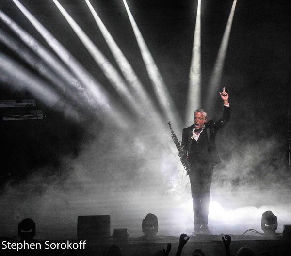 Photo Coverage: Dave Koz & Friends Christmas Tour Lights Up The Kravis Center Image
