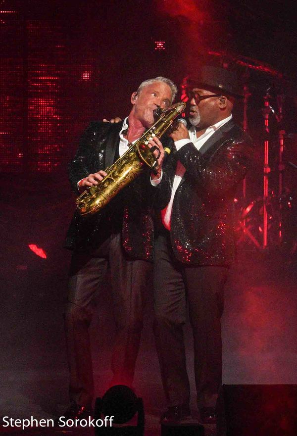 Photo Coverage: Dave Koz & Friends Christmas Tour Lights Up The Kravis Center Image