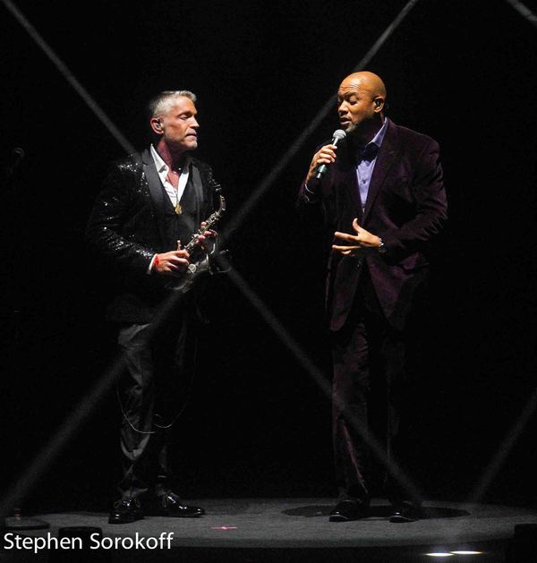 Photo Coverage: Dave Koz & Friends Christmas Tour Lights Up The Kravis Center Image