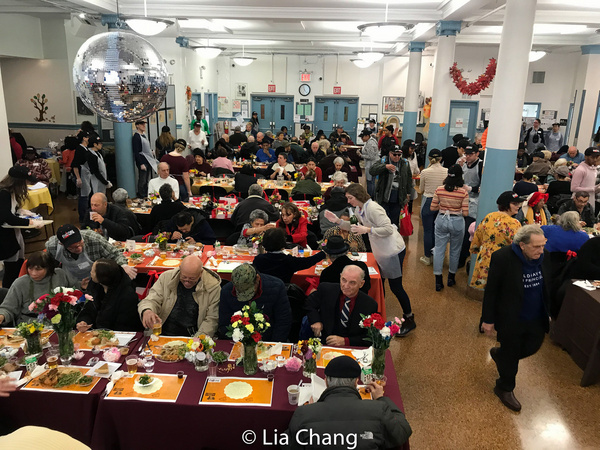 Photo Flash: Tony Danza Spends Thanksgiving Day With Encore Seniors At St. Malachy's Image