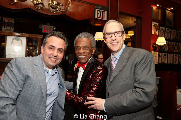 Andre De Shields is flanked by Encore Ovation co-chairs artist Kendall Messick and pl Photo