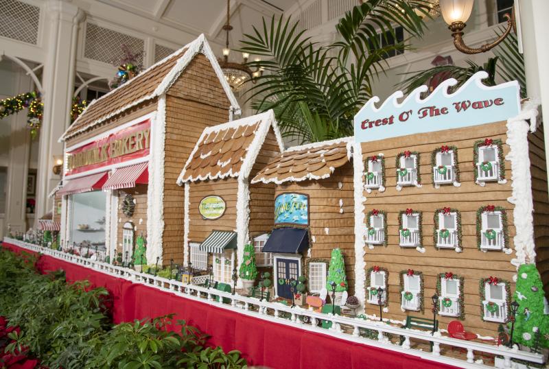 DISNEYLAND, WALT DISNEY WORLD, AULANA and DISNEY CRUISE LINE have Dazzling Gingerbread Displays for the Holidays 