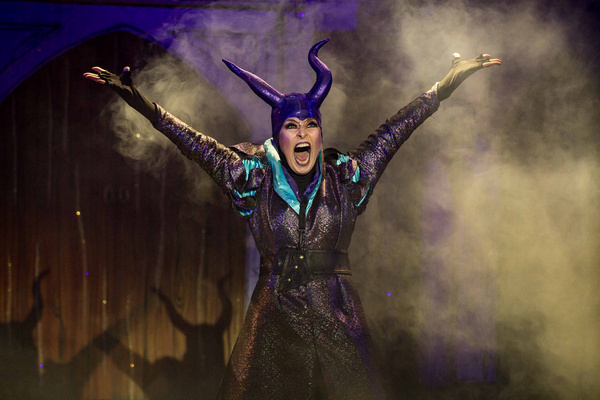 Photo Flash: ROBIN HOOD Opens At Queen's Theatre Hornchurch Image