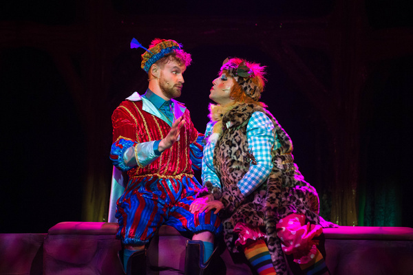Photo Flash: ROBIN HOOD Opens At Queen's Theatre Hornchurch Image