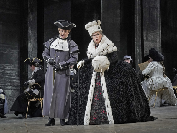 Photos/Reviews: THE QUEEN OF SPADES at the Metropolitan Opera, New York 