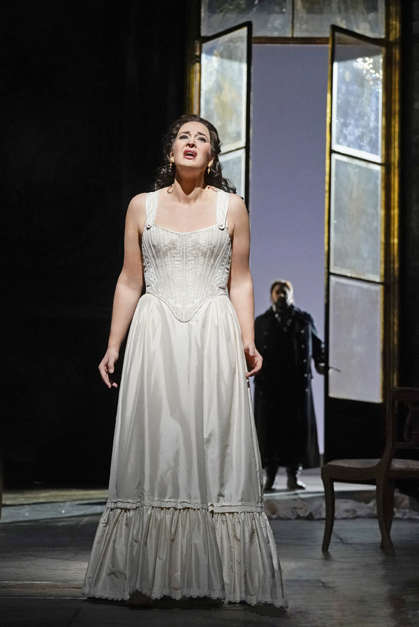 Photos/Reviews: THE QUEEN OF SPADES at the Metropolitan Opera, New York 