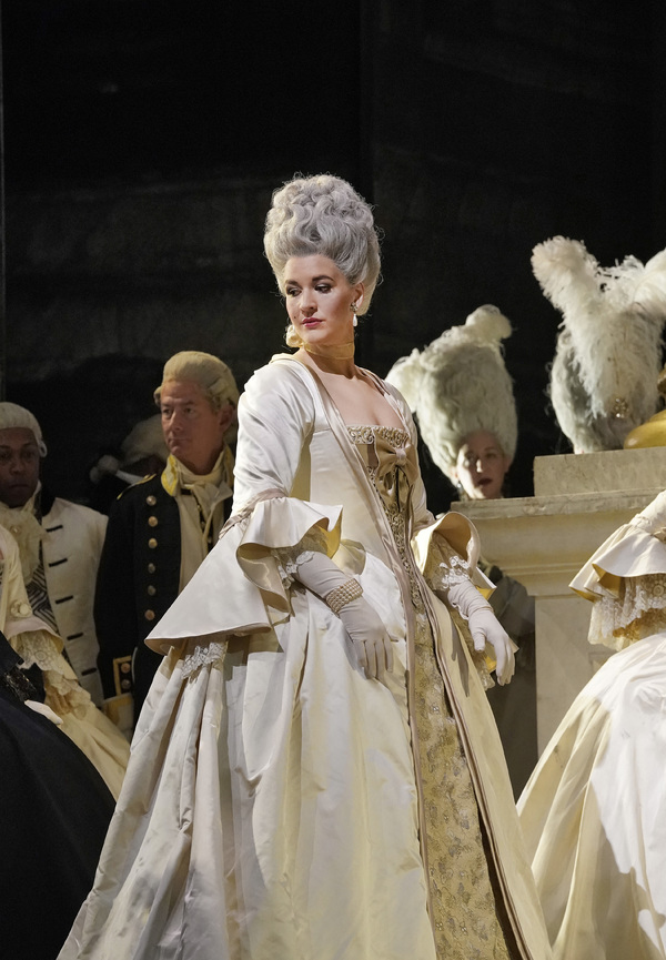 Photos/Reviews: THE QUEEN OF SPADES at the Metropolitan Opera, New York 