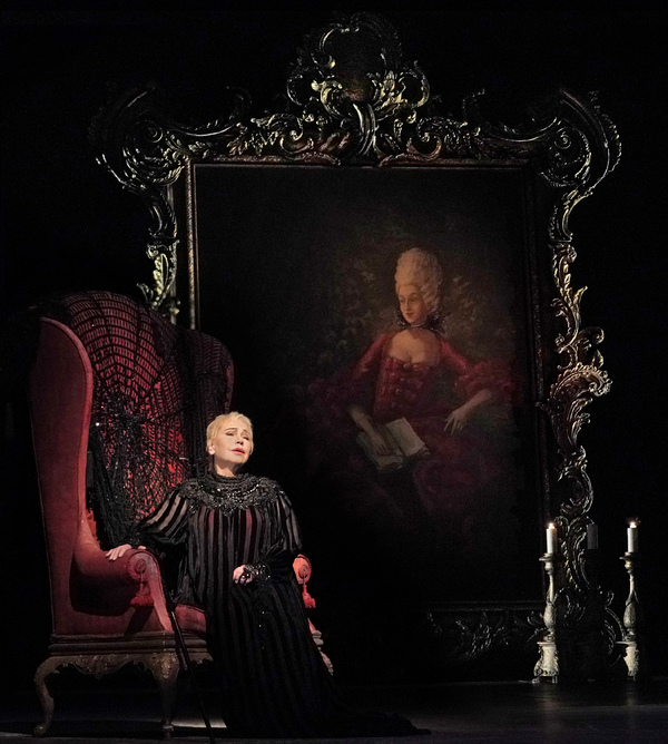 Photos/Reviews: THE QUEEN OF SPADES at the Metropolitan Opera, New York 